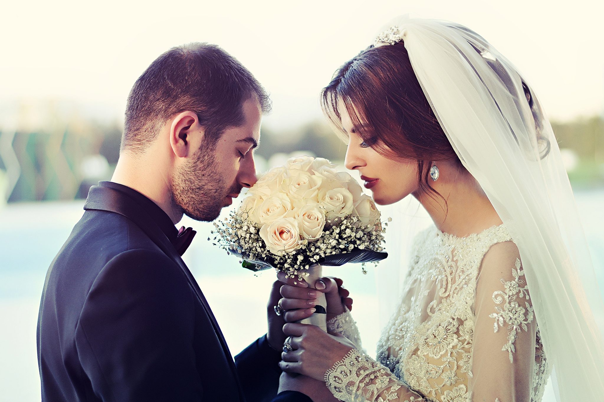 Do You Tip Makeup Artists For Wedding