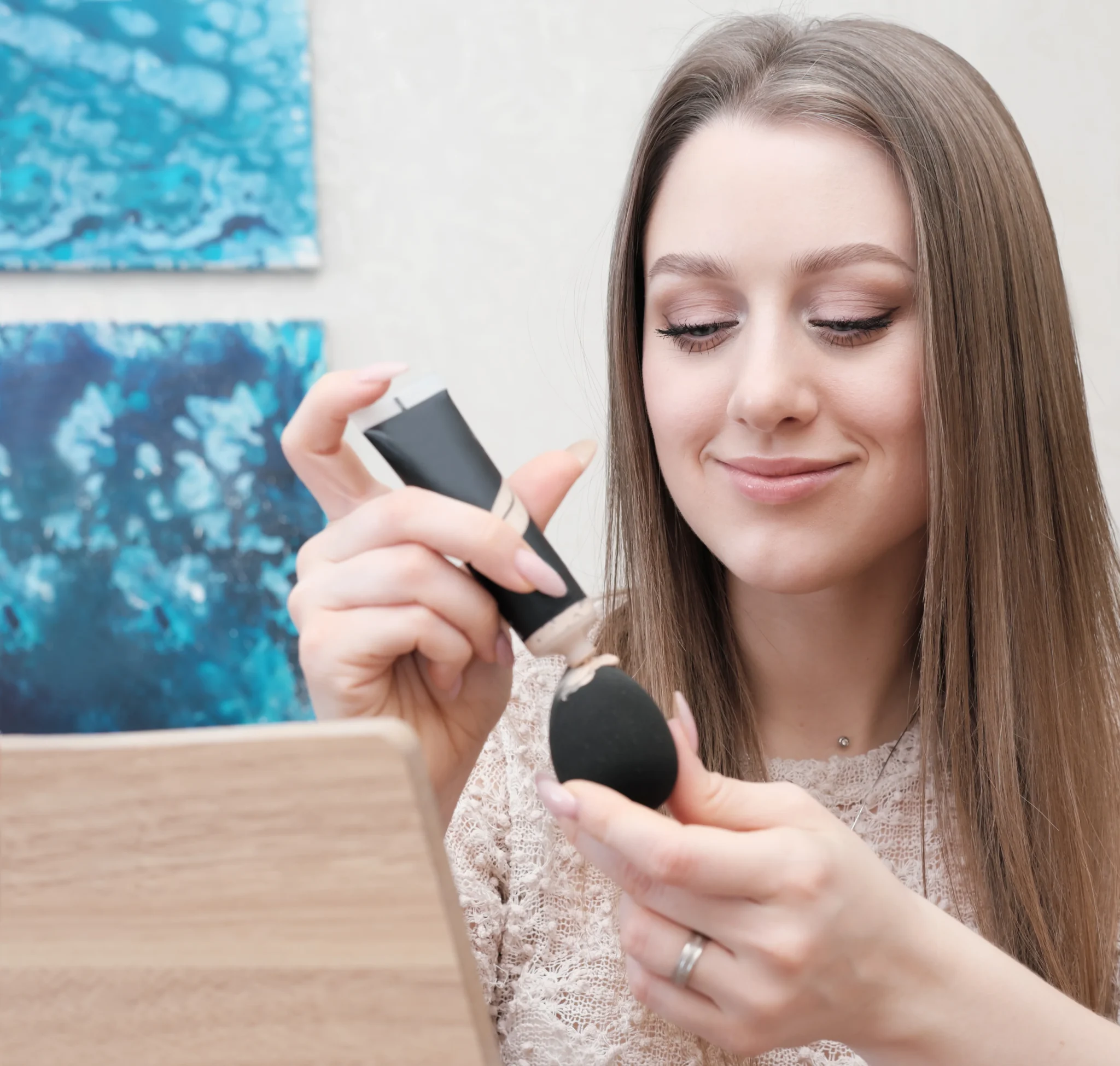 Dewy makeup primer for dry skin that boosts glow and locks in moisture.