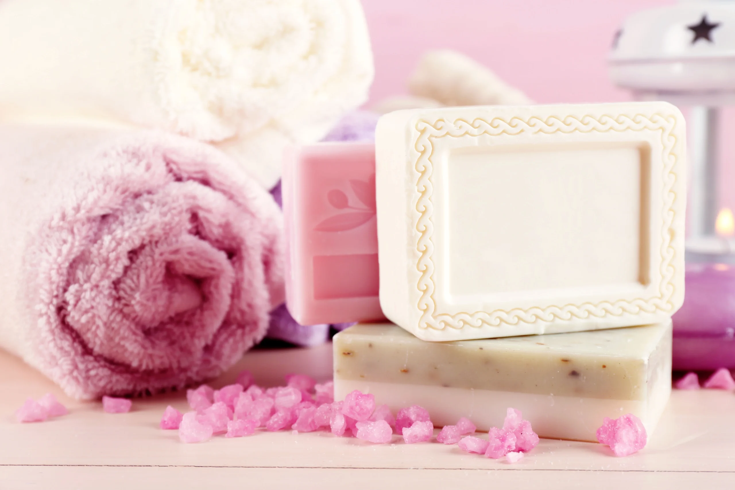 Natural feminine hygiene soap with aloe vera and chamomile.