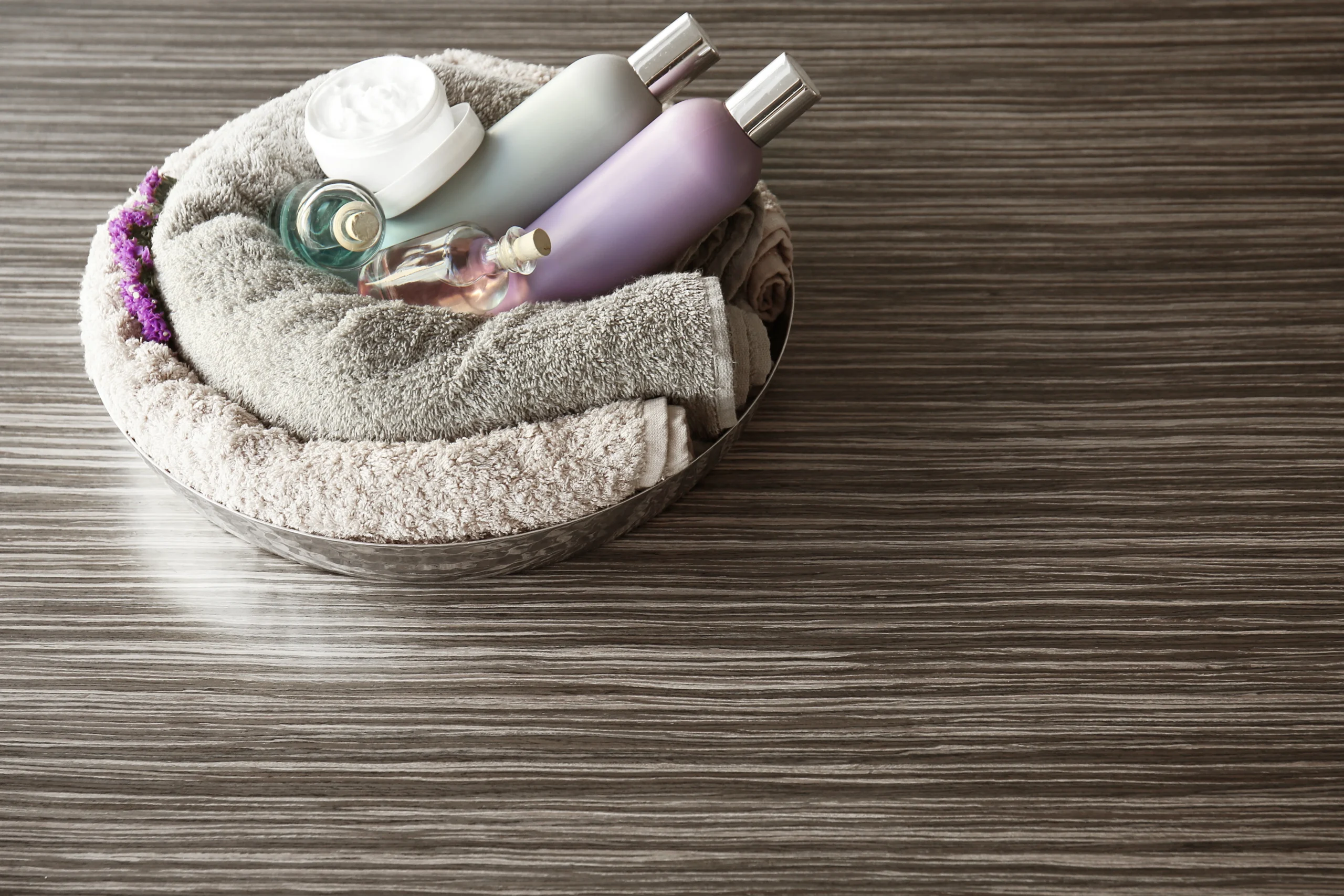 Vanilla-scented bath and body fragrances collection